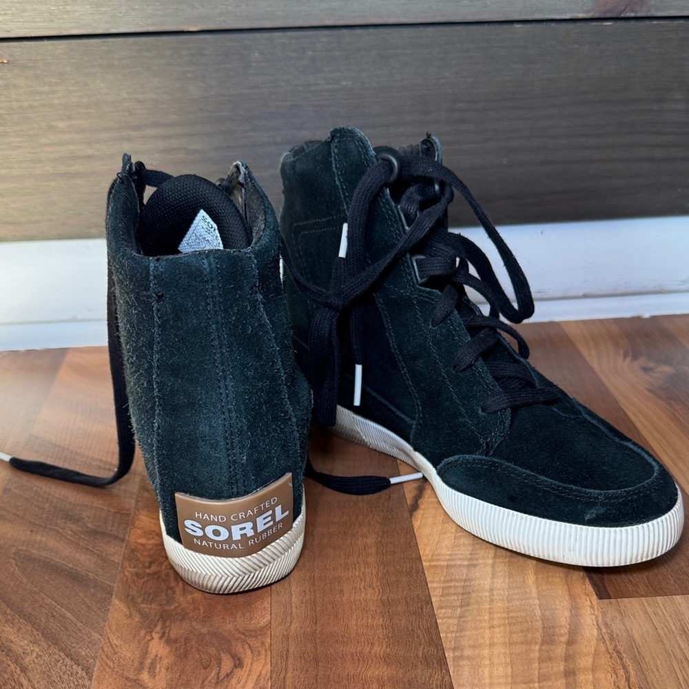Sorel out N about wedged ankle boots black suede size 7.5
